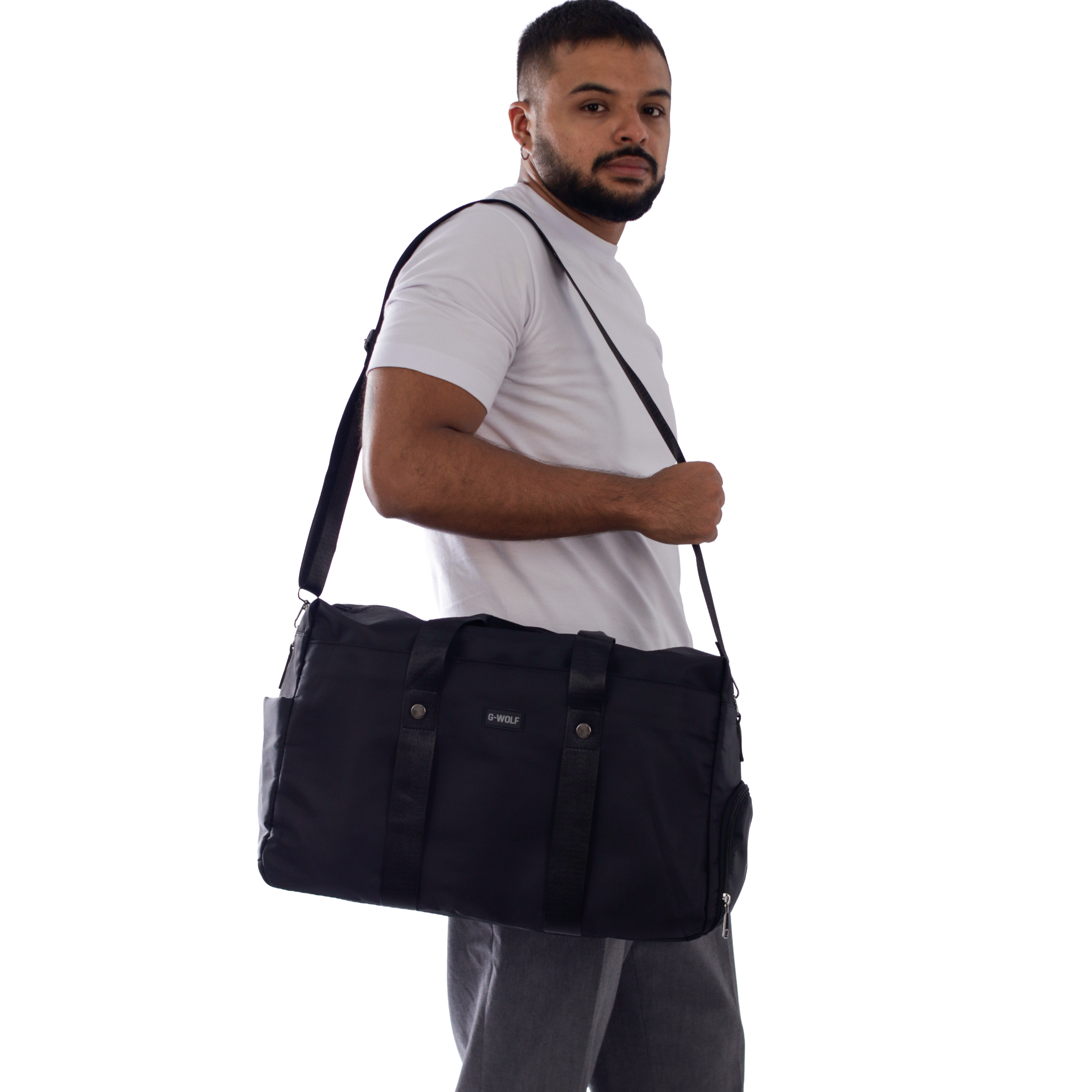 MALETA_VIAJERA_HOMBRE_NEGRO_2