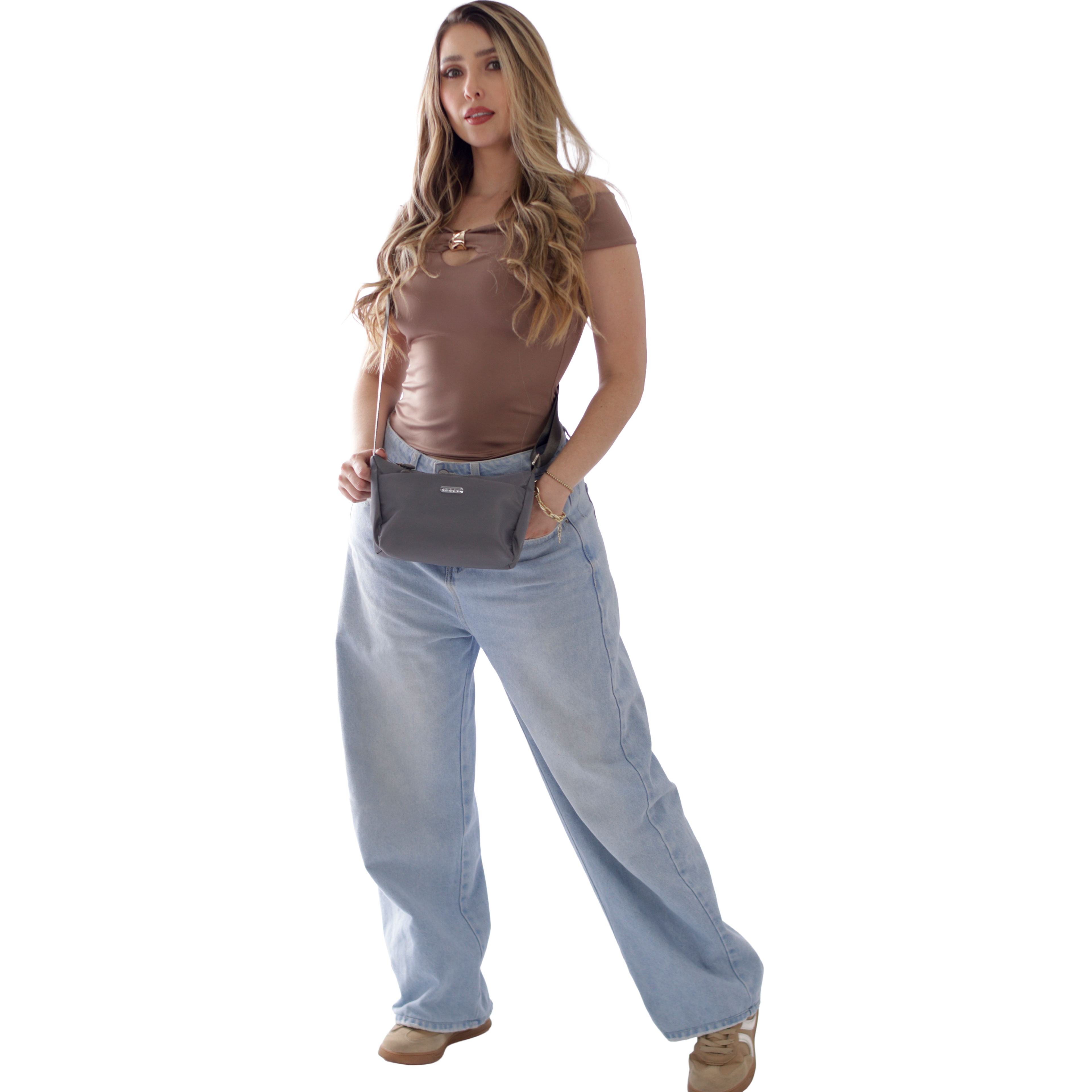 manos_libres_mujer_gris_colombiano_1